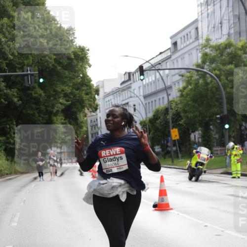 14.06.2026 - REWE Women's Run Jannik Wohlers http://msf.ph/oto/9802058 14.06.2026 10:12:27 Laufen 10084, 7 meine-sportfotos.de
