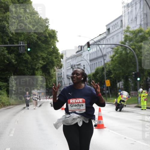 14.06.2026 - REWE Women's Run Jannik Wohlers http://msf.ph/oto/9802061 14.06.2026 10:12:27 Laufen 10084 meine-sportfotos.de