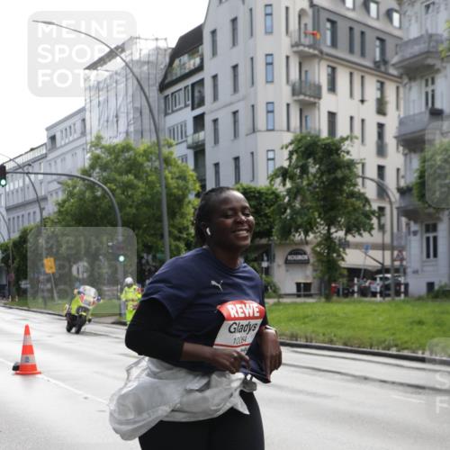 14.06.2026 - REWE Women's Run Jannik Wohlers http://msf.ph/oto/9802069 14.06.2026 10:12:29 Laufen 10084 meine-sportfotos.de