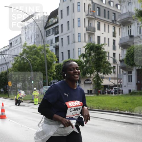 14.06.2026 - REWE Women's Run Jannik Wohlers http://msf.ph/oto/9802070 14.06.2026 10:12:29 Laufen 10084 meine-sportfotos.de