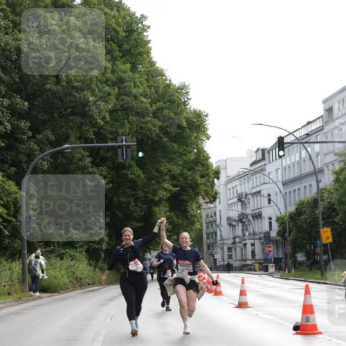 14.06.2026 - REWE Women's Run Jannik Wohlers http://msf.ph/oto/9802088 14.06.2026 10:12:38 Laufen 1 meine-sportfotos.de