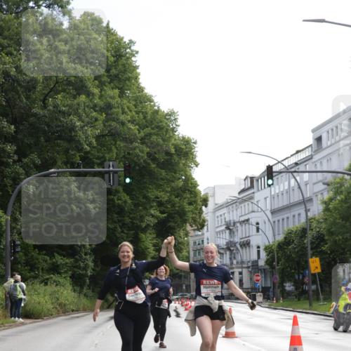 14.06.2026 - REWE Women's Run Jannik Wohlers http://msf.ph/oto/9802105 14.06.2026 10:12:39 Laufen 01, 10502 meine-sportfotos.de