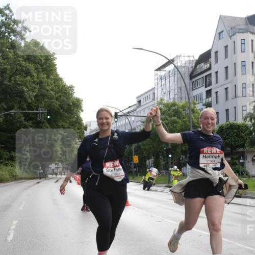 14.06.2026 - REWE Women's Run Jannik Wohlers http://msf.ph/oto/9802122 14.06.2026 10:12:42 Laufen 10592, 11024, 657 meine-sportfotos.de