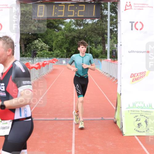 14.06.2026 - 7 Türme Triathlon Andreas Tolksdorf http://msf.ph/oto/9802127 14.06.2026 12:05:21 Ziel 454 meine-sportfotos.de