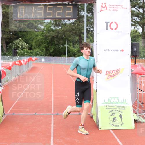 14.06.2026 - 7 Türme Triathlon Andreas Tolksdorf http://msf.ph/oto/9802136 14.06.2026 12:05:22 Ziel 454 meine-sportfotos.de