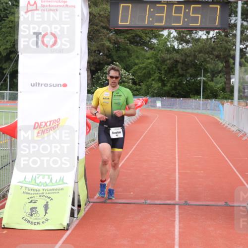 14.06.2026 - 7 Türme Triathlon Andreas Tolksdorf http://msf.ph/oto/9802248 14.06.2026 12:09:57 Ziel 464 meine-sportfotos.de