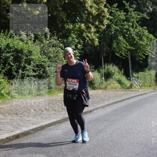 14.06.2026 - REWE Women's Run Jannik Wohlers http://msf.ph/oto/9802290 14.06.2026 10:13:57 Laufen 10485 meine-sportfotos.de