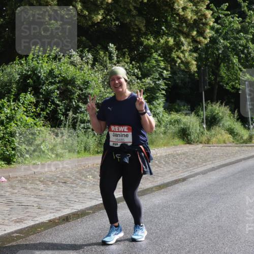 14.06.2026 - REWE Women's Run Jannik Wohlers http://msf.ph/oto/9802301 14.06.2026 10:13:58 Laufen 10485 meine-sportfotos.de