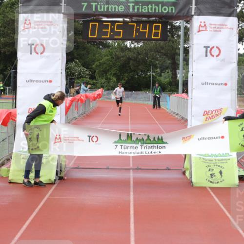 14.06.2026 - 7 Türme Triathlon Andreas Tolksdorf http://msf.ph/oto/9802316 14.06.2026 14:57:48 Ziel 805 meine-sportfotos.de