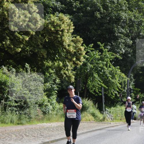 14.06.2026 - REWE Women's Run Jannik Wohlers http://msf.ph/oto/9802329 14.06.2026 10:14:11 Laufen 10446, 7 meine-sportfotos.de