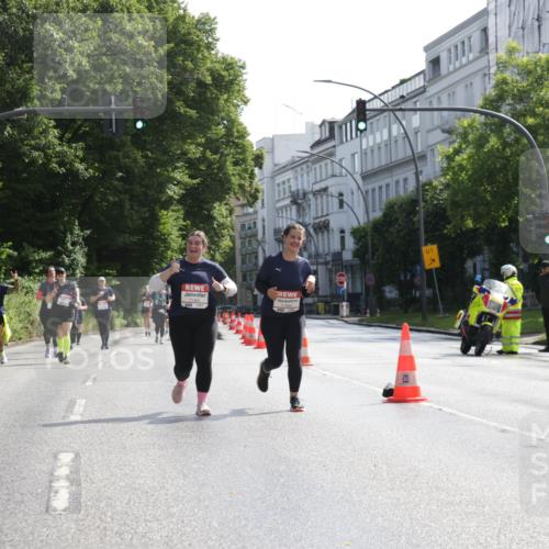 14.06.2026 - REWE Women's Run Jannik Wohlers http://msf.ph/oto/9802359 14.06.2026 10:14:15 Laufen 11064, 1 meine-sportfotos.de