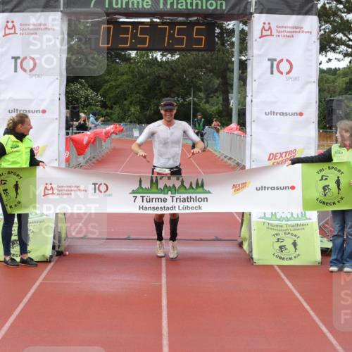 14.06.2026 - 7 Türme Triathlon Andreas Tolksdorf http://msf.ph/oto/9802368 14.06.2026 14:57:54 Ziel 805 meine-sportfotos.de