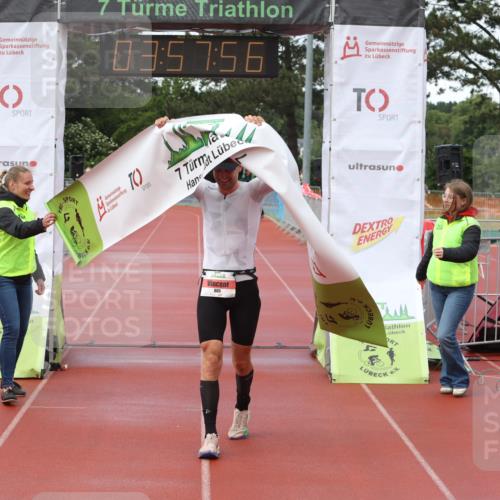 14.06.2026 - 7 Türme Triathlon Andreas Tolksdorf http://msf.ph/oto/9802388 14.06.2026 14:57:55 Ziel 805 meine-sportfotos.de