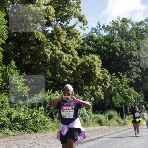 14.06.2026 - REWE Women's Run Jannik Wohlers http://msf.ph/oto/9802399 14.06.2026 10:14:20 Laufen 10182, 7 meine-sportfotos.de