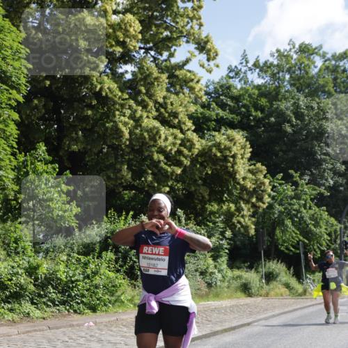 14.06.2026 - REWE Women's Run Jannik Wohlers http://msf.ph/oto/9802402 14.06.2026 10:14:20 Laufen 10182, 57 meine-sportfotos.de