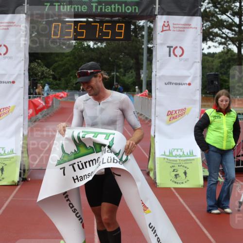 14.06.2026 - 7 Türme Triathlon Andreas Tolksdorf http://msf.ph/oto/9802411 14.06.2026 14:57:58 Ziel 805 meine-sportfotos.de