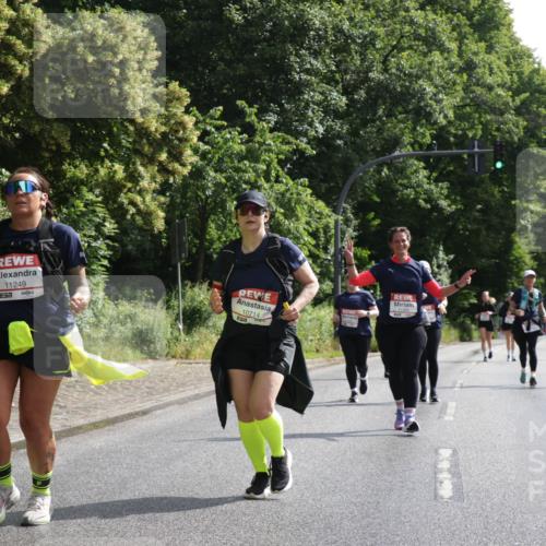 14.06.2026 - REWE Women's Run Jannik Wohlers http://msf.ph/oto/9802421 14.06.2026 10:14:24 Laufen 11249, 10714 meine-sportfotos.de