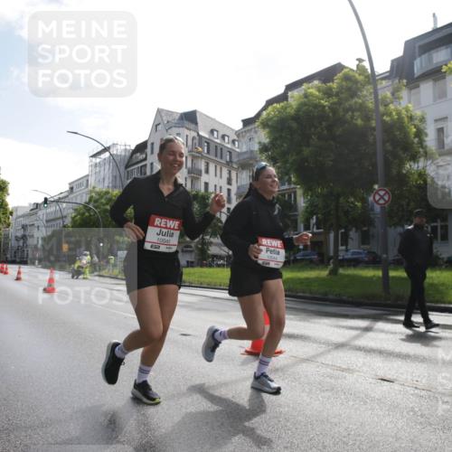 14.06.2026 - REWE Women's Run Jannik Wohlers http://msf.ph/oto/9802508 14.06.2026 10:14:36 Laufen 10045, 10044 meine-sportfotos.de