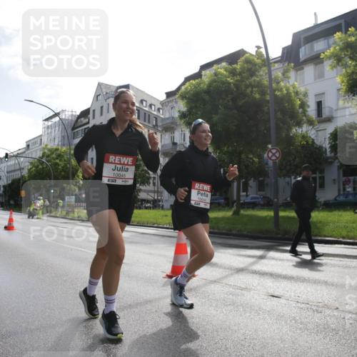 14.06.2026 - REWE Women's Run Jannik Wohlers http://msf.ph/oto/9802511 14.06.2026 10:14:36 Laufen 10045, 57, 10044 meine-sportfotos.de