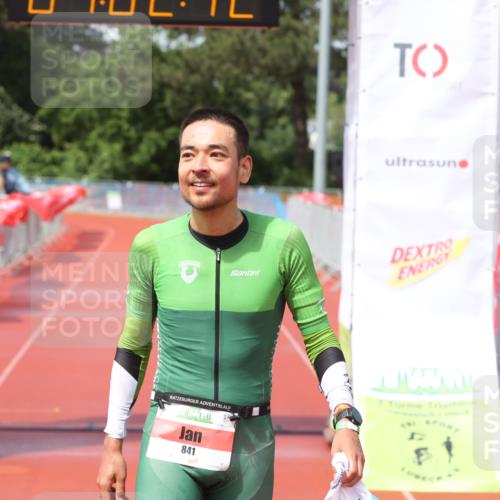 14.06.2026 - 7 Türme Triathlon Andreas Tolksdorf http://msf.ph/oto/9802513 14.06.2026 15:02:11 Ziel 841 meine-sportfotos.de