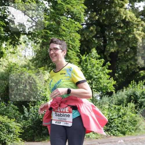 14.06.2026 - REWE Women's Run Jannik Wohlers http://msf.ph/oto/9802565 14.06.2026 10:15:11 Laufen 10599 meine-sportfotos.de