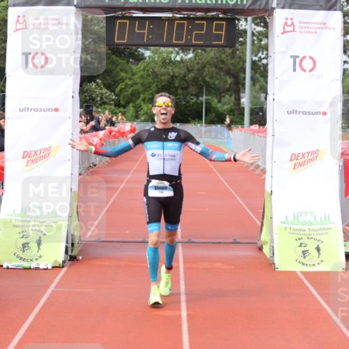 14.06.2026 - 7 Türme Triathlon Andreas Tolksdorf http://msf.ph/oto/9802668 14.06.2026 15:10:28 Ziel 1136 meine-sportfotos.de