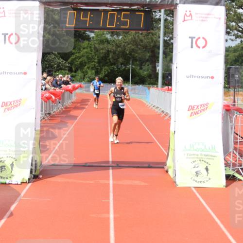 14.06.2026 - 7 Türme Triathlon Andreas Tolksdorf http://msf.ph/oto/9802706 14.06.2026 15:10:55 Ziel 931, 1042 meine-sportfotos.de
