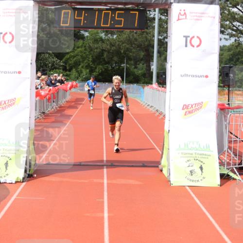 14.06.2026 - 7 Türme Triathlon Andreas Tolksdorf http://msf.ph/oto/9802713 14.06.2026 15:10:56 Ziel 931, 1042 meine-sportfotos.de