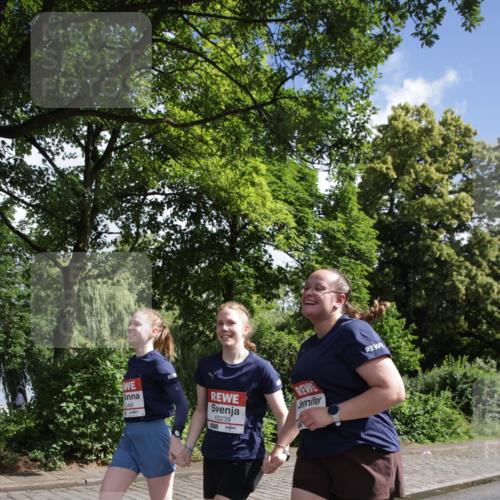 14.06.2026 - REWE Women's Run Jannik Wohlers http://msf.ph/oto/9802738 14.06.2026 10:15:45 Laufen 49, 10239, 57 meine-sportfotos.de