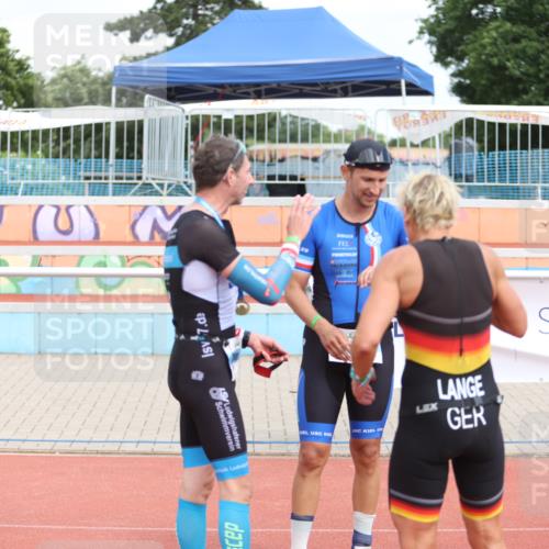 14.06.2026 - 7 Türme Triathlon Andreas Tolksdorf http://msf.ph/oto/9802753 14.06.2026 15:11:58 Ziel  meine-sportfotos.de