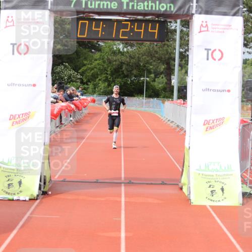 14.06.2026 - 7 Türme Triathlon Andreas Tolksdorf http://msf.ph/oto/9802760 14.06.2026 15:12:44 Ziel 757 meine-sportfotos.de