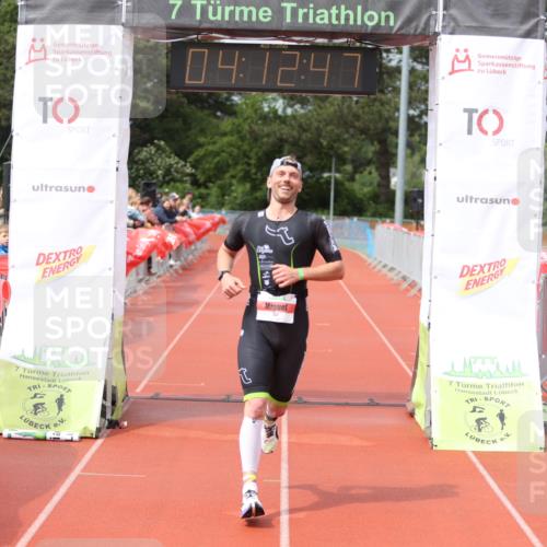 14.06.2026 - 7 Türme Triathlon Andreas Tolksdorf http://msf.ph/oto/9802793 14.06.2026 15:12:46 Ziel 757 meine-sportfotos.de