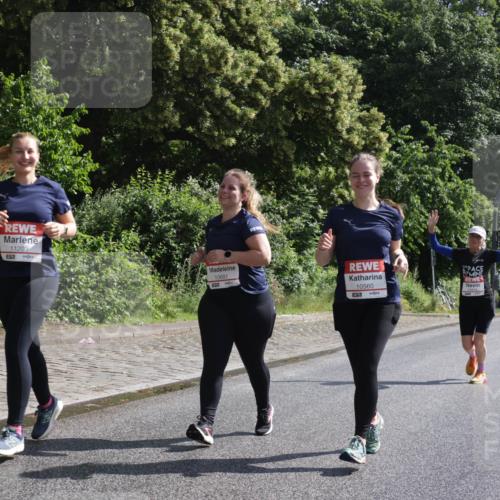 14.06.2026 - REWE Women's Run Jannik Wohlers http://msf.ph/oto/9802816 14.06.2026 10:16:19 Laufen 11203, 517, 10681, 10560, 7 meine-sportfotos.de