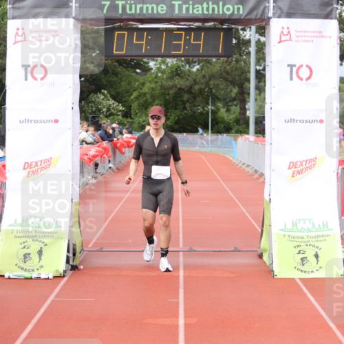 14.06.2026 - 7 Türme Triathlon Andreas Tolksdorf http://msf.ph/oto/9802818 14.06.2026 15:13:40 Ziel 924 meine-sportfotos.de