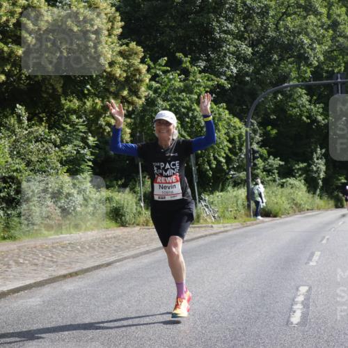 14.06.2026 - REWE Women's Run Jannik Wohlers http://msf.ph/oto/9802823 14.06.2026 10:16:20 Laufen 10918 meine-sportfotos.de