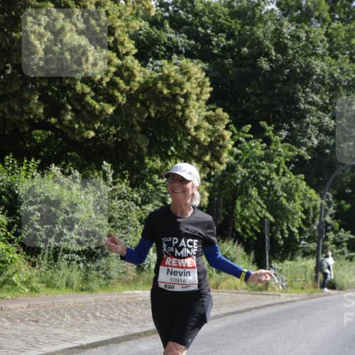 14.06.2026 - REWE Women's Run Jannik Wohlers http://msf.ph/oto/9802832 14.06.2026 10:16:21 Laufen 10918 meine-sportfotos.de