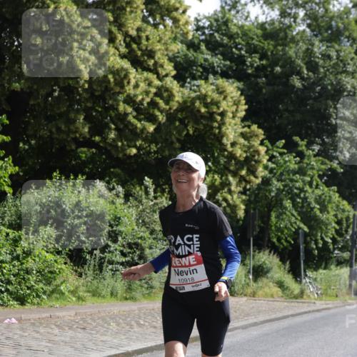 14.06.2026 - REWE Women's Run Jannik Wohlers http://msf.ph/oto/9802839 14.06.2026 10:16:22 Laufen 10918 meine-sportfotos.de