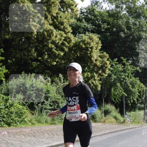 14.06.2026 - REWE Women's Run Jannik Wohlers http://msf.ph/oto/9802840 14.06.2026 10:16:22 Laufen 10918 meine-sportfotos.de