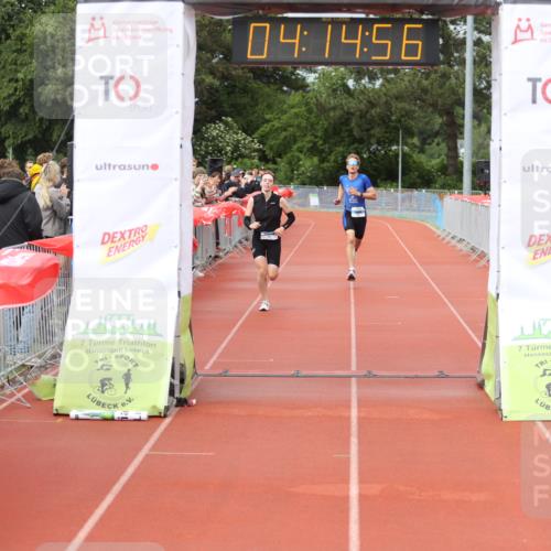 14.06.2026 - 7 Türme Triathlon Andreas Tolksdorf http://msf.ph/oto/9802848 14.06.2026 15:14:54 Ziel 957, 1103 meine-sportfotos.de