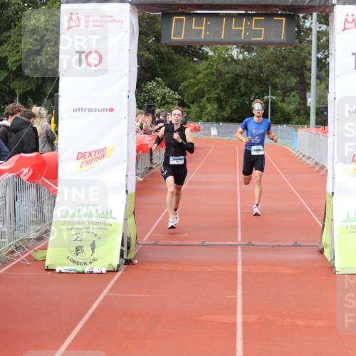 14.06.2026 - 7 Türme Triathlon Andreas Tolksdorf http://msf.ph/oto/9802855 14.06.2026 15:14:55 Ziel 957, 1103 meine-sportfotos.de