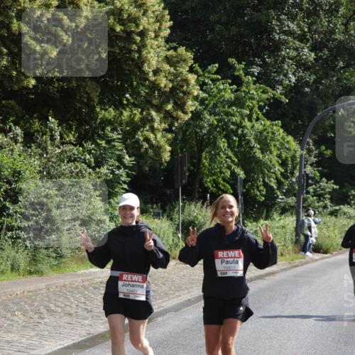 14.06.2026 - REWE Women's Run Jannik Wohlers http://msf.ph/oto/9802898 14.06.2026 10:16:44 Laufen 10401, 10403, 7 meine-sportfotos.de