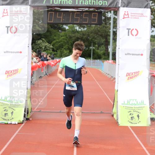 14.06.2026 - 7 Türme Triathlon Andreas Tolksdorf http://msf.ph/oto/9802899 14.06.2026 15:15:58 Ziel 1006 meine-sportfotos.de