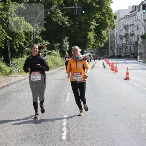 14.06.2026 - REWE Women's Run Jannik Wohlers http://msf.ph/oto/9802909 14.06.2026 10:16:47 Laufen 10311, 10759, 1 meine-sportfotos.de