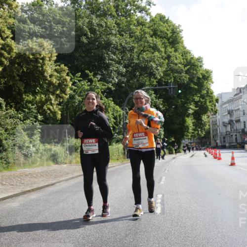 14.06.2026 - REWE Women's Run Jannik Wohlers http://msf.ph/oto/9802927 14.06.2026 10:16:48 Laufen 10311, 1577, 10759 meine-sportfotos.de