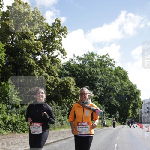 14.06.2026 - REWE Women's Run Jannik Wohlers http://msf.ph/oto/9802940 14.06.2026 10:16:49 Laufen 10311, 577, 10759, 7 meine-sportfotos.de