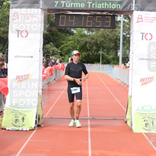 14.06.2026 - 7 Türme Triathlon Andreas Tolksdorf http://msf.ph/oto/9802991 14.06.2026 15:16:52 Ziel 689, 877, 1088, 1144 meine-sportfotos.de
