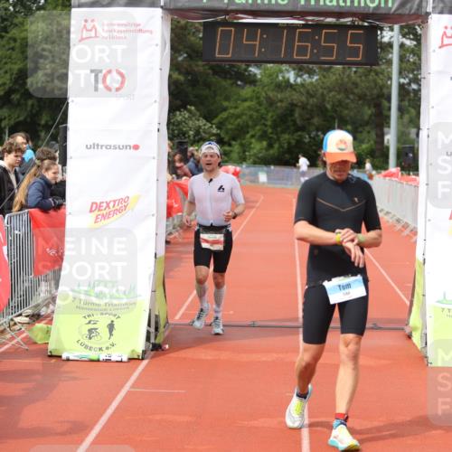 14.06.2026 - 7 Türme Triathlon Andreas Tolksdorf http://msf.ph/oto/9803009 14.06.2026 15:16:54 Ziel 877, 1144 meine-sportfotos.de
