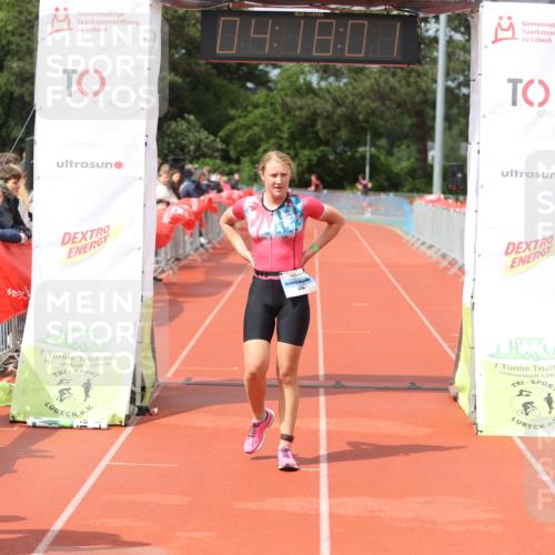 14.06.2026 - 7 Türme Triathlon Andreas Tolksdorf http://msf.ph/oto/9803047 14.06.2026 15:18:00 Ziel 976 meine-sportfotos.de