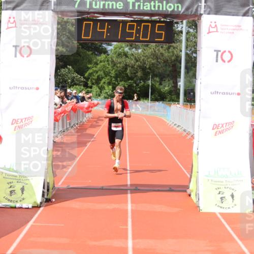 14.06.2026 - 7 Türme Triathlon Andreas Tolksdorf http://msf.ph/oto/9803054 14.06.2026 15:19:04 Ziel 863 meine-sportfotos.de