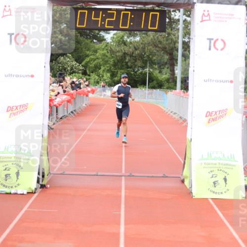 14.06.2026 - 7 Türme Triathlon Andreas Tolksdorf http://msf.ph/oto/9803097 14.06.2026 15:20:09 Ziel 942 meine-sportfotos.de